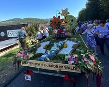 Blumenwagen St. Jakob (C) Steirische Blumenstraße