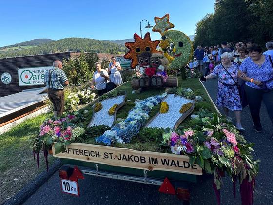 Blumenwagen St. Jakob (C) Steirische Blumenstraße