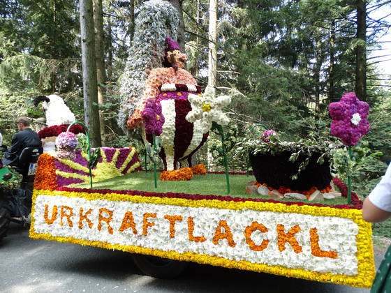 Blumenwagen St. Kathrein am Offenegg (C) Tourismus Info Vorau