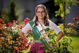 Blumenprinzessin Laura (C) Verein Steirische Blumenstraße, K. Elmleitner