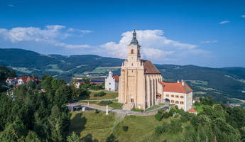 Wallfahrtskirche Poellauberg (C) TV Naturpark Poellauer Tal