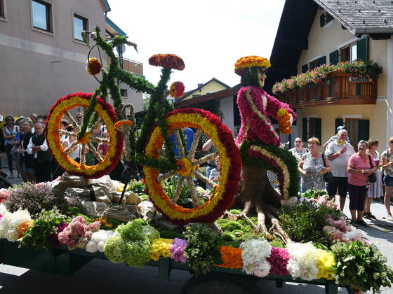 Blumenwagen St. Jakob im Walde(C) Tourismusverband Oststeiermark, Josef Zingl